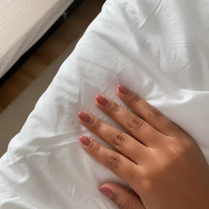 Unha Natural feita por Camila Rocha